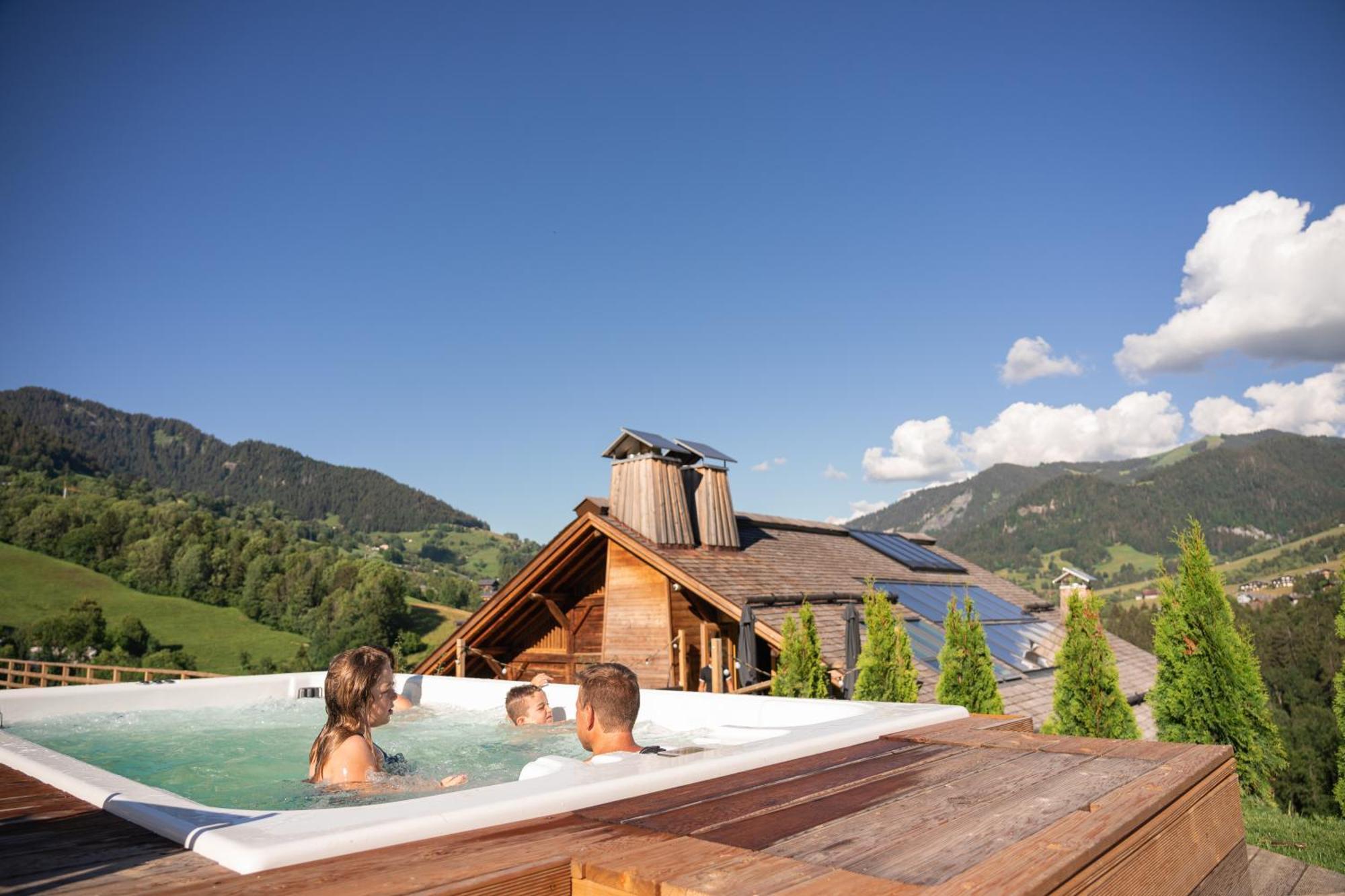Le Toi Du Monde Bed & Breakfast Flumet Eksteriør bilde